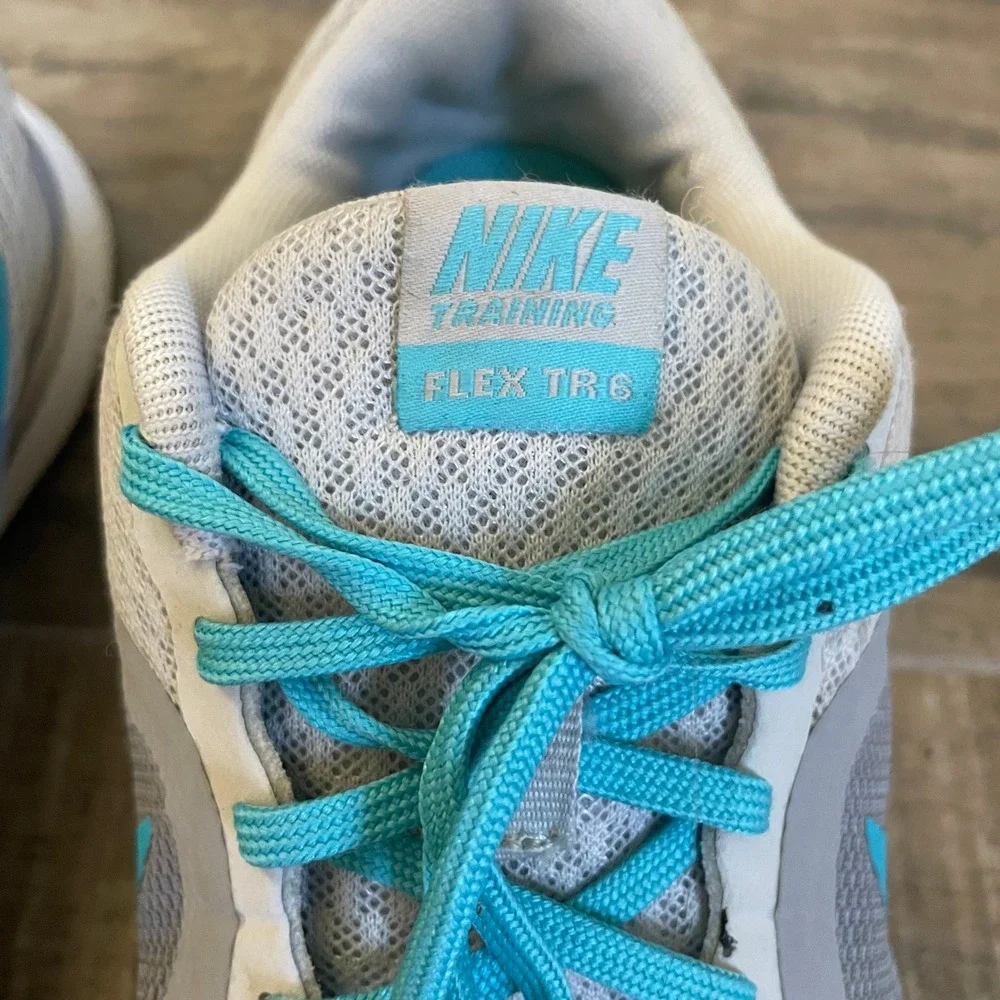Nike Training Flex TR6 Running Shoes size 6 Gray Aqua Sneaker Athletic‎ Workout